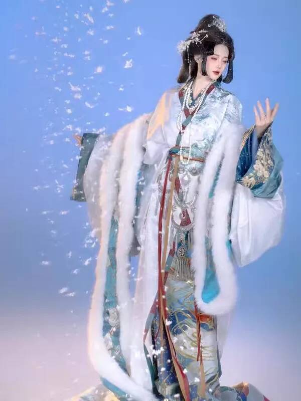 Nouvelle Robe Hanfu Femme Zhan - Embroidery Cotton avis et prix
