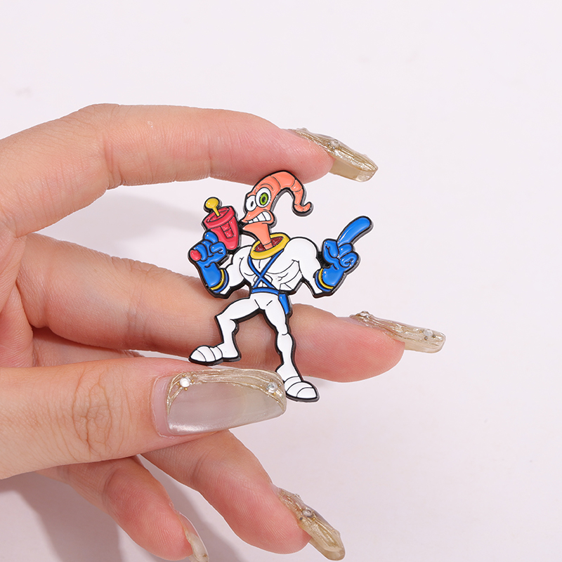 Broche en émail pour figurine  - Embroidery House avis et prix