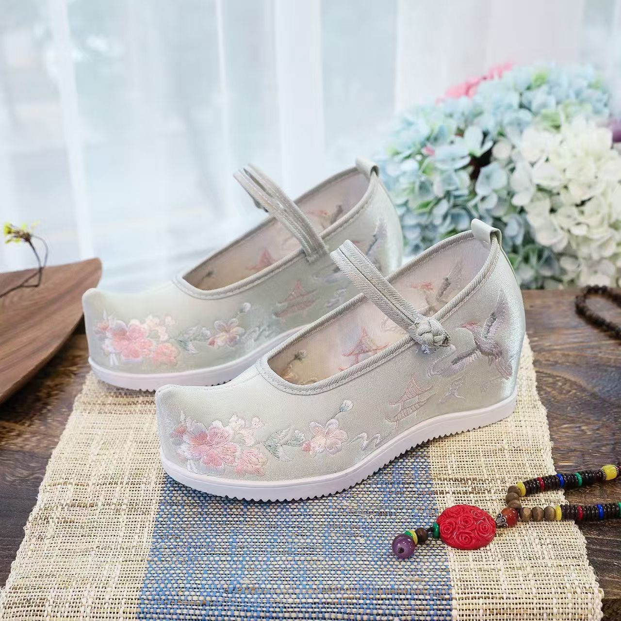 Chaussures brodées internes po - Embroidery Cotton avis et prix
