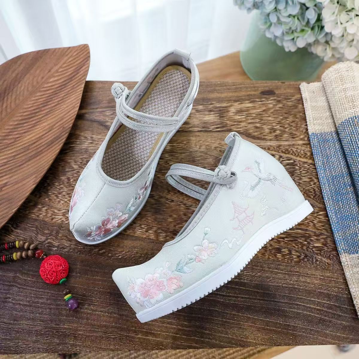 Chaussures brodées internes po - Embroidery Cotton avis et prix