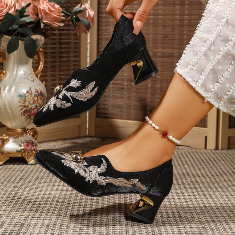 Chaussures Femme Décontractées - Embroidery Designer avis et prix