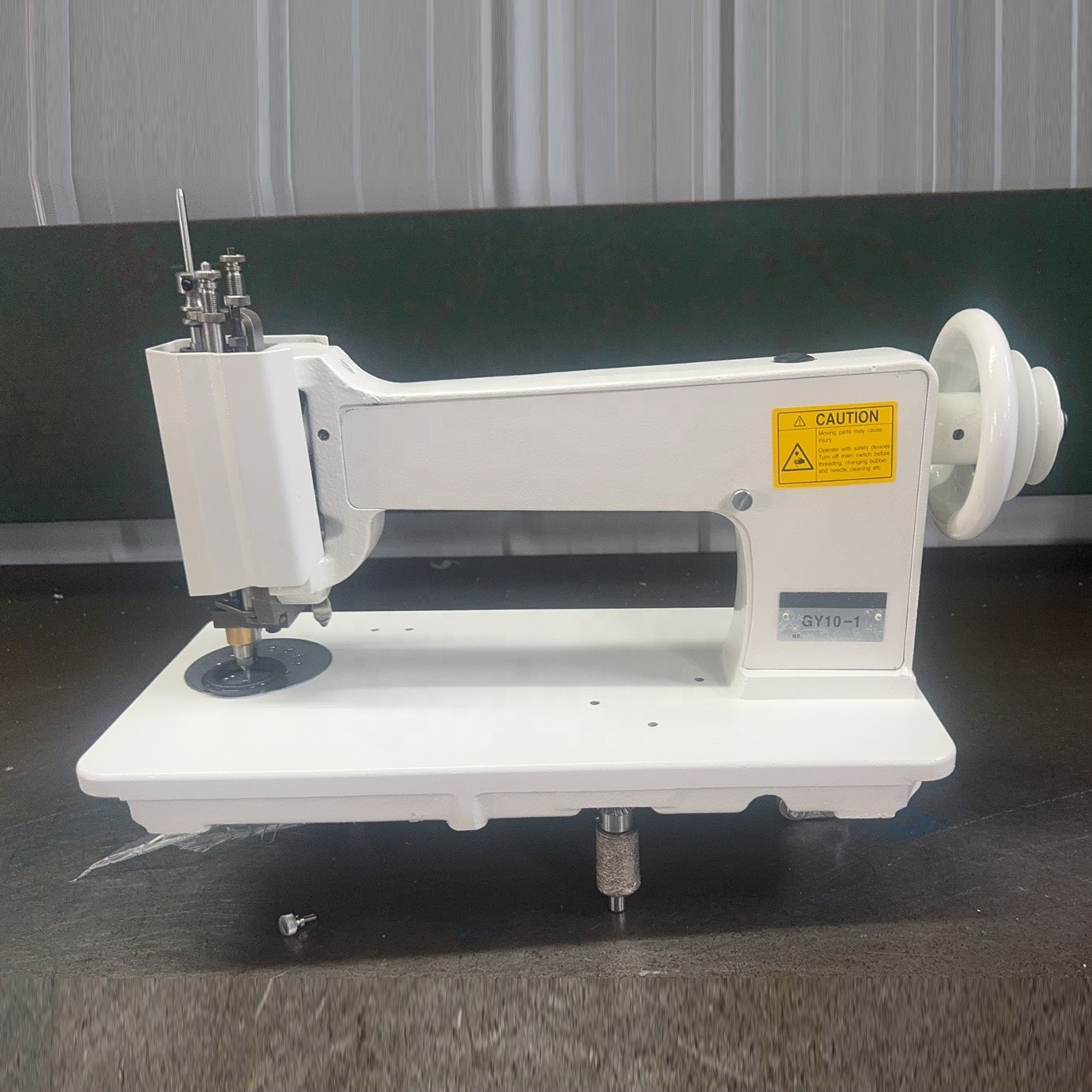 Machine à broder à chaîne manu - Embroidery Operator avis et prix